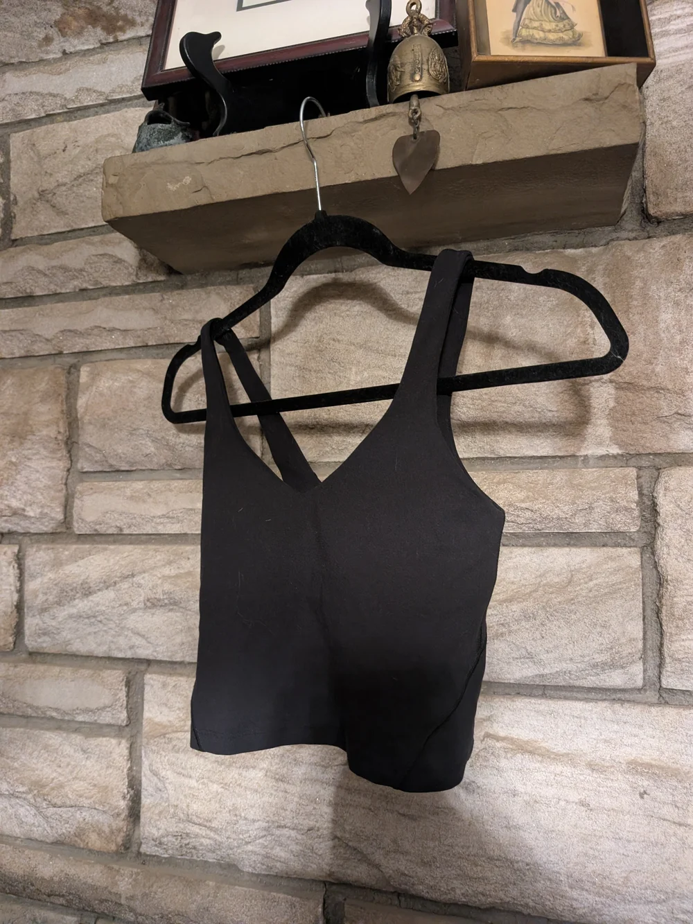 lululemon black V-neck Cropped Sports Tank, Small